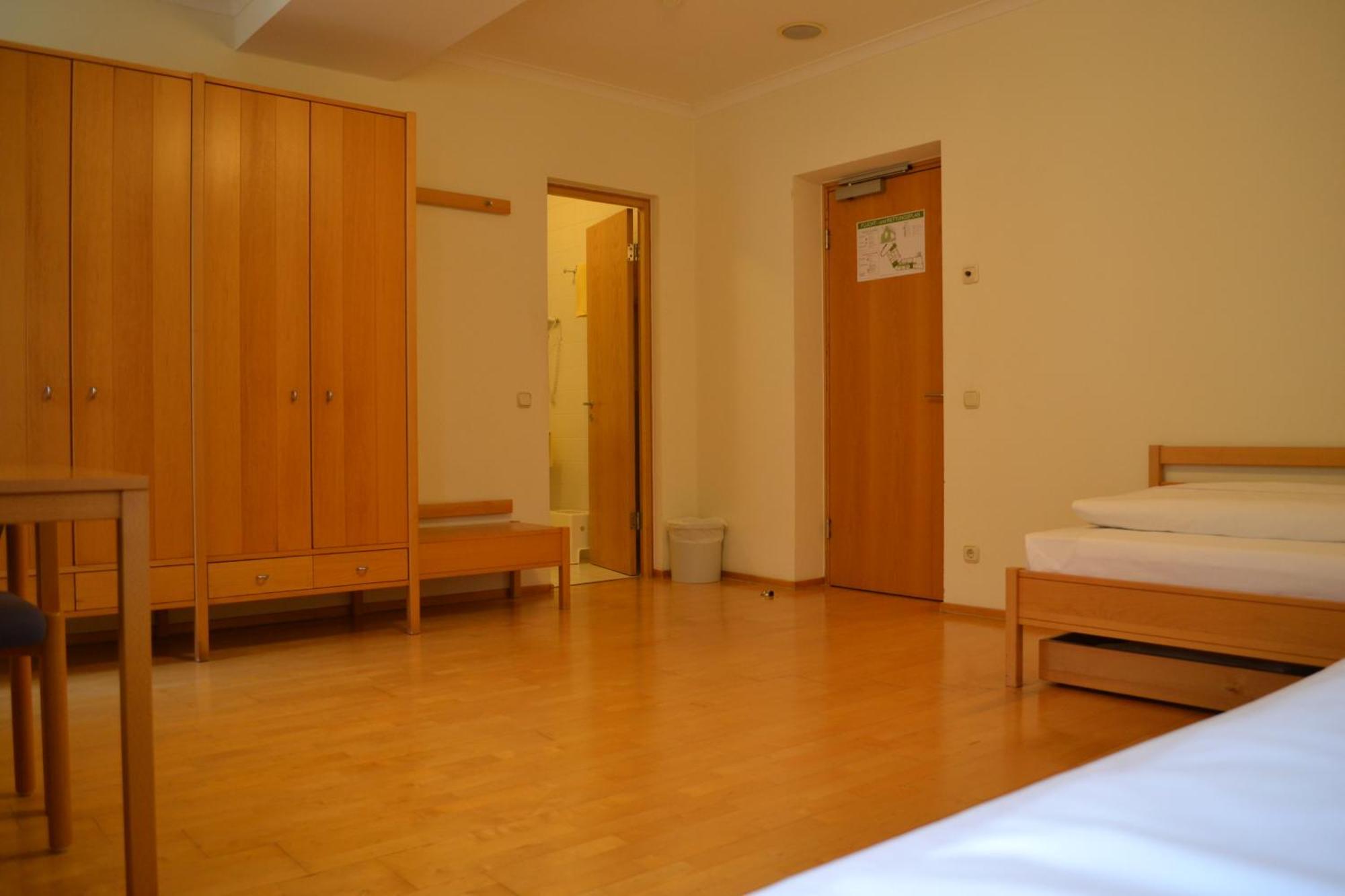 Hotel Haus Der Begegnung Heilig Geist Burghausen Exteriér fotografie