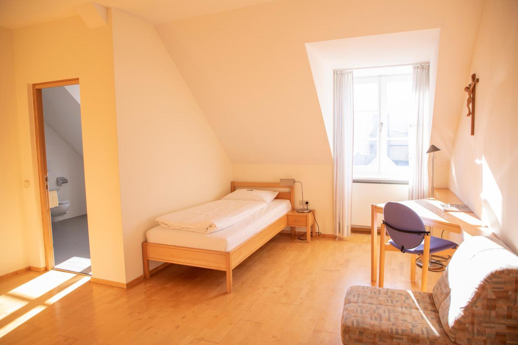 Hotel Haus Der Begegnung Heilig Geist Burghausen Exteriér fotografie