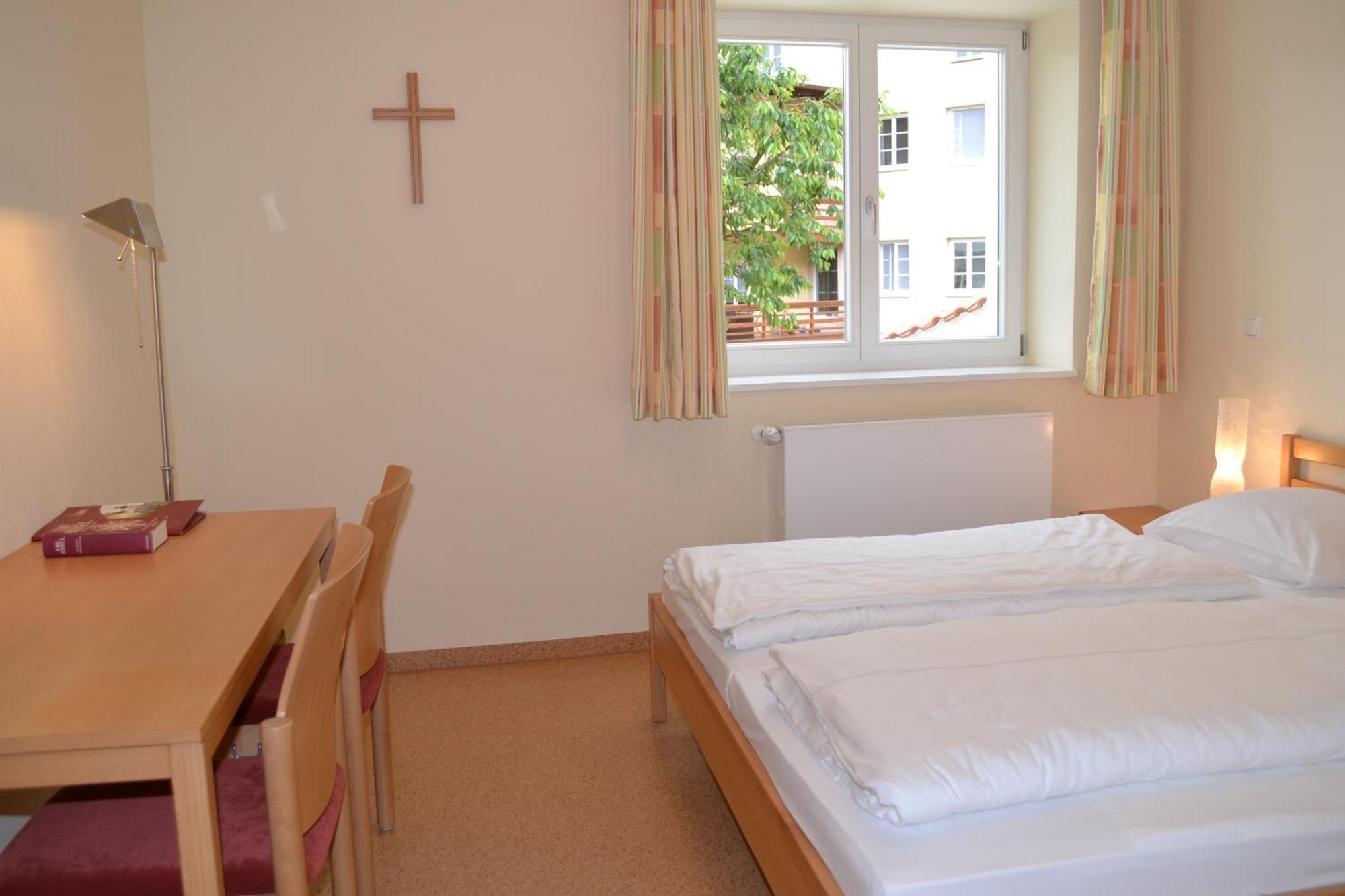 Hotel Haus Der Begegnung Heilig Geist Burghausen Exteriér fotografie