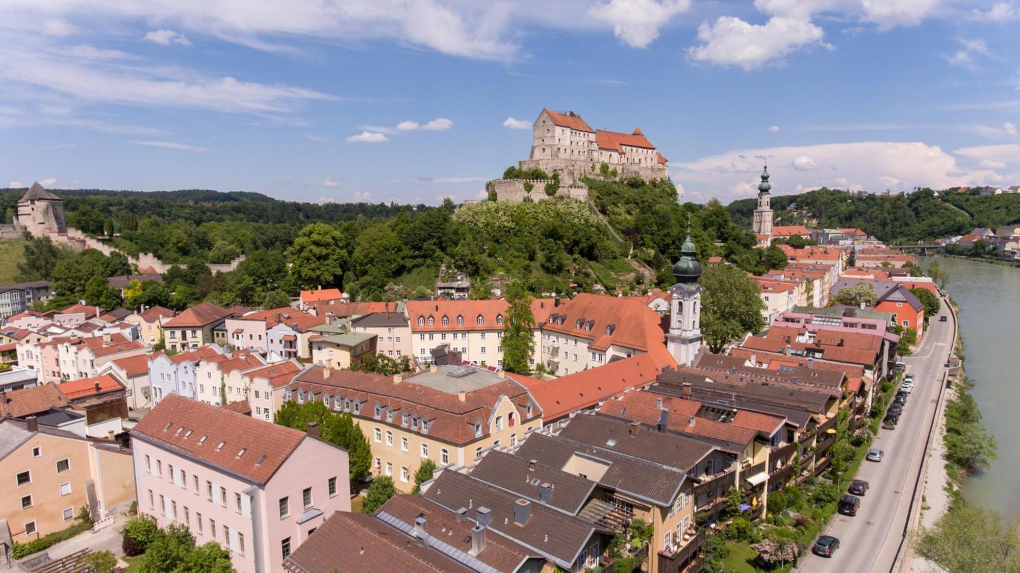 Hotel Haus Der Begegnung Heilig Geist Burghausen Exteriér fotografie